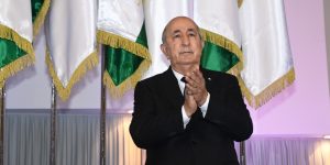 رئيس الجمهورية السيّد عبد المجيد تبون يهنئ نظيره الصيني السيد شي جين بينغ بمناسبة انتخابه مجدّدًا رئيسًا لجمهورية الصين الشعبية