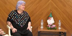 رئيسة البرلمان الأنديني تنوه بدور الجزائر الحاسم في تسوية النزاعات بإفريقيا وتوحيد القارة