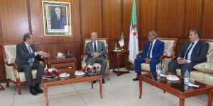 الجزائر والأردن يؤكدان عزمهما على تعزيز التعاون في المجال الصحي