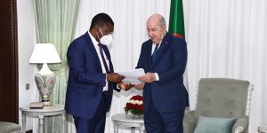 الرئيس تبون يقرّر دعم كينيا بالفوسفات والأسمدة