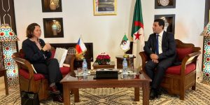 السفيرة التشيكية.. لينكا بوكورنا: عوامل عدة من شأنها استقطاب السياح التشيك للجزائر