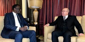 الوزير الأول يتحادث بدكار مع نظيره السنغالي