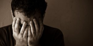 اصْبِرُوا وَصَابِرُوا