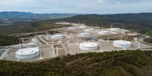 أزوروف: لدى روسيا فرص في مجال النفط والغاز لتطوير العلاقات مع أفريقيا