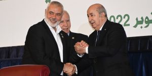 “إعلان الجزائر” يشكل قاعدة لاستراتيجية فلسطينية موحدة في مواجهة الاحتلال الصهيوني