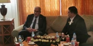 بوغالي يقوم بزيارة مجاملة لرئيس مجلس النواب الماليزي بمقر إقامته بالجزائر