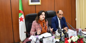 لجنة الشؤون القانونية بالبرلمان تستمع للمفوضة الوطنية لحماية الطفولة