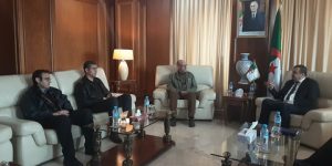 عرقاب يتباحث سبل تثمين الثروات المنجمية رفقة اساتذة وباحثين