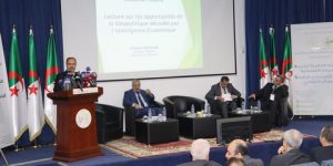 خلال الندوة الدولية الثانية حول الذكاء الاقتصادي.. دعوة لإشراك الجالية الجزائرية بالخارج في مجال الرقمنة