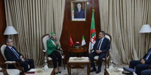 وزير الداخلية والجماعات المحلية والتهيئة العمرانية يستقبل سفيرة تركيا بالجزائر