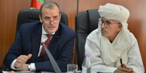 اتخاذ عدة تدابير لضبط عملية تسويق الخضر واللحوم والحليب