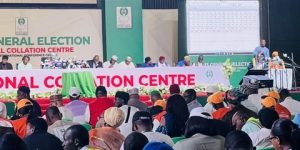 انتخابات الرئاسة بنيجيريا.. تقدم مرشح الحزب الحاكم والمعارضة تلمح لـ”تلاعب”