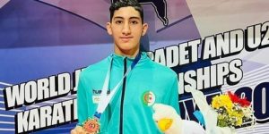 المصارع الجزائري دويدي نزيم يحرز ميدالية ذهبية
