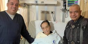 بعد ساعات من مغادرة المستشفى.. حلمي بكر وحقيقة تعرضه لأزمة صحية