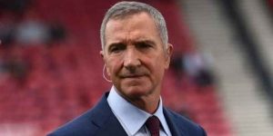 سونيس: ليفربول يعاني من مشكلة كبيرة