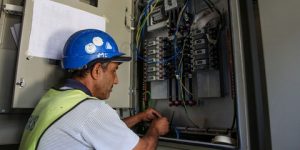 تنصيب محول كهربائي فوري بمعمل النجاح في الرغاية