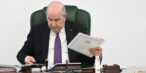 رئيس الجمهورية يترأس اجتماعا لمجلس الوزراء