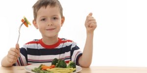 الغذاء النباتي.. يقي الأطفال البدينين من أمراض القلب