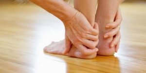 أسباب آلام الكعب- متى تشير لمشكلة صحية؟