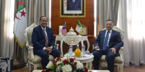 بداري يبحث سبل التعاون مع ماليزيا في الذكاء الاصطناعي وتعليم اللغة الإنجليزية