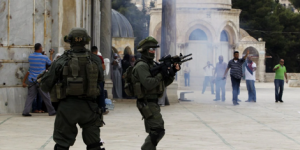 تفريغ الأقصى.. خطوة صهيونية تستبق اقتحامات المستوطنين بـ”الفصح”