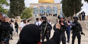 الاحتلال يستعد لخنق القدس ..