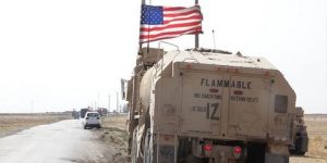 القوات الأميركية تنقل 80 صهريجاً محملاً بالنفط السوري المسروق باتجاه العراق