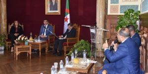 والي العاصمة يشدد على الولاة المنتدبين الاستجابة لانشغالات نواب البرلمان 