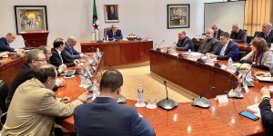 زغدار ينصّب مدراء عامين جدد لوزارة الصناعة