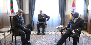 الرئيس الأوغندي يستقبل رئيس مجلس الأمة