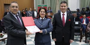 وزير الداخلية يسلط الضوء على كفاءة العنصر النسوي في الحماية المدنية