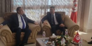مراد يتحادث مع نظيره التونسي