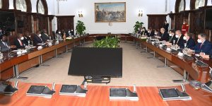 الرئيس تبون يجري محادثات موسعة مع نظيره الأوغندي