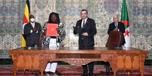 الرئيس تبون ونظيره الأوغندي يوقعان على اتفاقيتين وخمس مذكرات تفاهم في عدة قطاعات