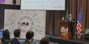 مساعي من أجل إعطاء نفس جديد للتعاون في مجال الصناعة الصيدلانية بين الجزائر والولايات المتحدة