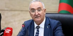 وزير المالية يبرز التحديات المنتظرة في إعادة إحياء وتنشيط السوق المالي