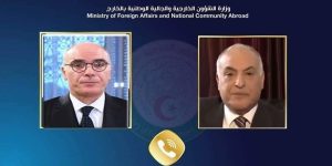 عطاف يتلقى مكالمة هاتفية من نظيره التونسي