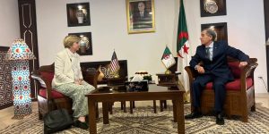 ديدوش يستعرض سبل التعاون السياحي مع سفيرة الولايات المتحدة الأمريكية