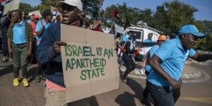برلمان جنوب إفريقيا يصوت على خفض العلاقات مع “إسرائيل” بسبب جرائمها
