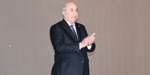 رئيس الجمهورية يهنئ المعلمين والأساتذة في يومهم العالمي