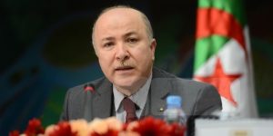 الوزير الأول يعزي في وفاة العميد رشيد حراث