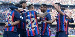 برشلونة يلحق بأرسنال وباريس في قائمة العمالقة