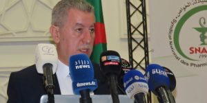 بلعمبري يؤكد دور النقابة في إنجاح الإصلاحات الحالية