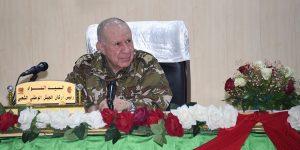 الفريق أول شنقريحة يهنئ أفراد الجيش الوطني الشعبي بمناسبة عيد الفطر المبارك