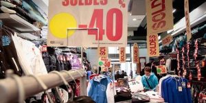 بدء الفترة الصيفية للبيع بالتخفيض يوم السبت القادم