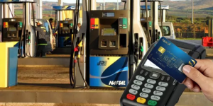 عرقاب.. مشروع نموذجي لتطوير الدفع الإلكتروني بمحطات “نفطال”