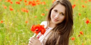 جمال وأناقة.. طرق بسيطة للتحكم في تساقط الشعر خلال فصل الصيف