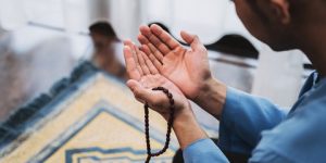 المسلم وإجابة الدعاء