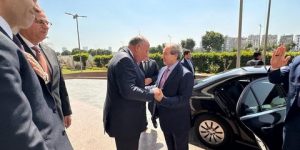 وزير الخارجية السوري يصل إلى القاهرة