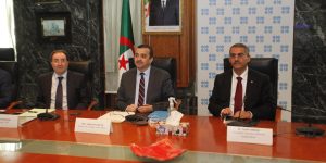 الجزائر ستُخفّض طواعية إنتاجها من النفط بين شهري ماي وديسمبر 2023